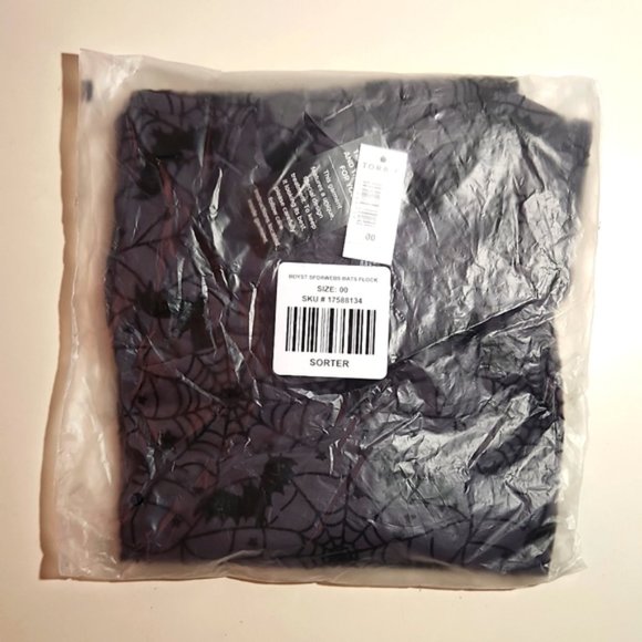 ♥️NWT VINTAGE TORRID BODYSUIT LINGERIE - SPIDERWEBS BATS - SHEER MESH HALLOWEEN - Picture 7 of 11